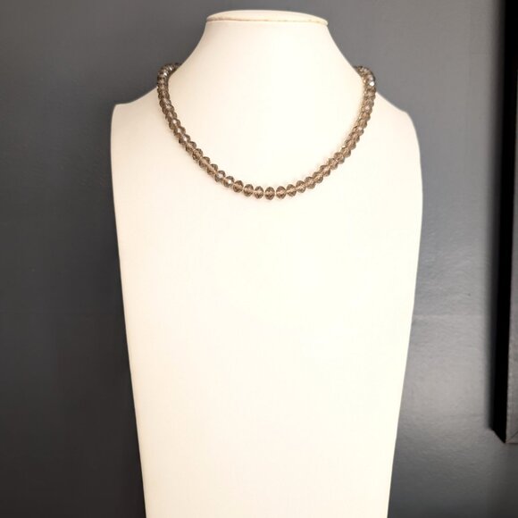 Faceted smoke glass beaded necklace - Picture 2 of 11